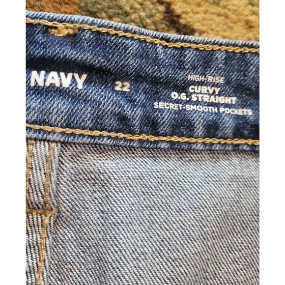 NWT Old Navy Shorts Women's 22 Blue Curvy O.G. Straight Cuffed 3" Denim - Picture 3 of 4